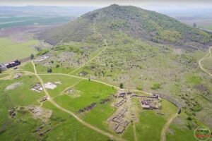 Vista desde el aire de La Antigua ciudad Tracia Cábile