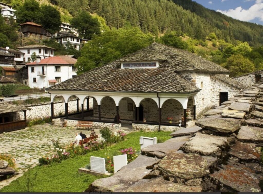 Shiroka Laka (reserva arquitectónica)